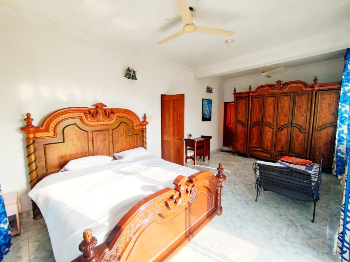 Amazing Hilltop 4 Bhk Villa With Private Pool Near كاندولِم المظهر الخارجي الصورة